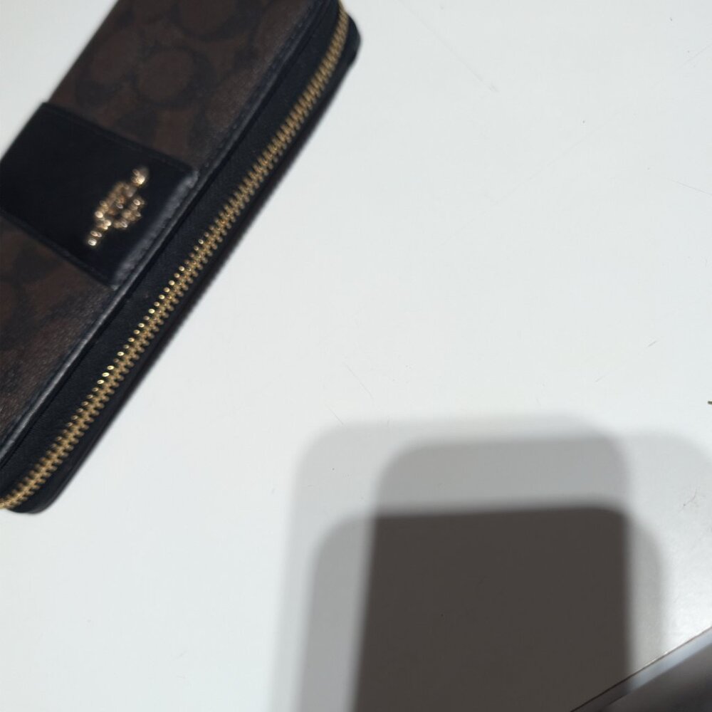 Coach Long Zip Around Wallet - Picture 3 of 4
